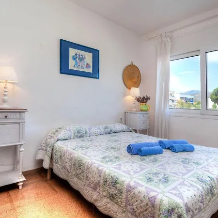 Apartment Maritim Ii Llanca